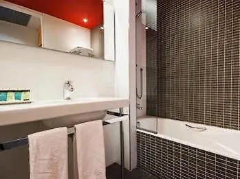 Hotel Gobeo Park Vitoria-Gasteiz 3*,