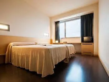 Gobeo Park Hotel Vitoria-Gasteiz 3*,
